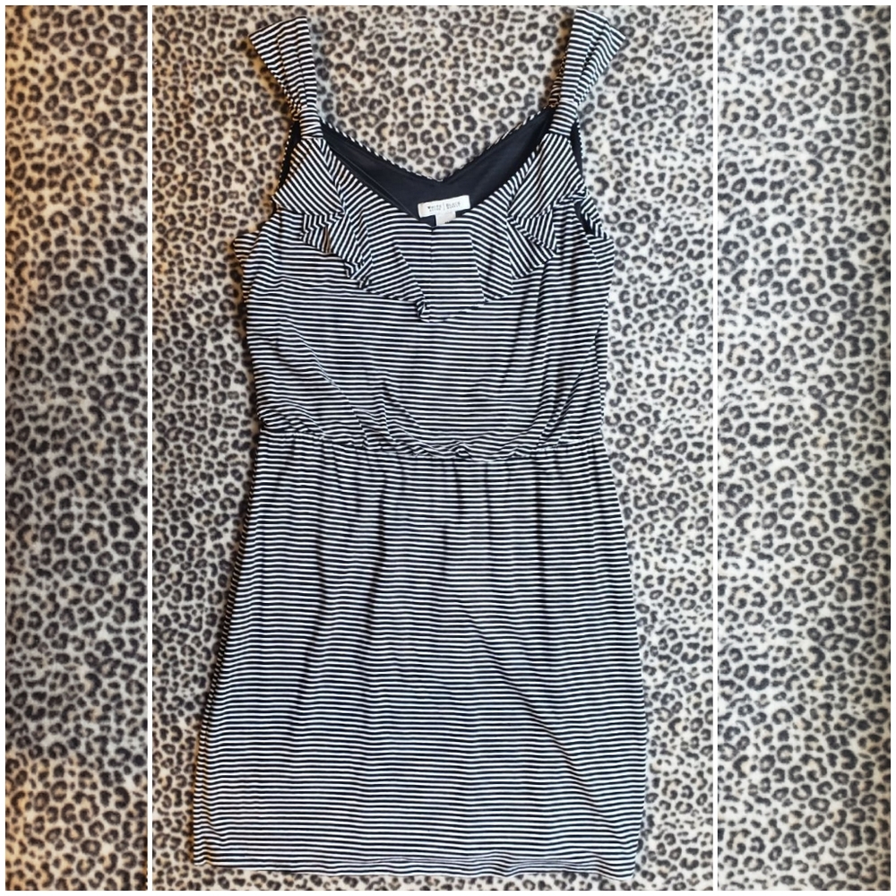 WHBM Black and White Striped Knit Ruffle Neck Casual Dress, Size Medium, EUC